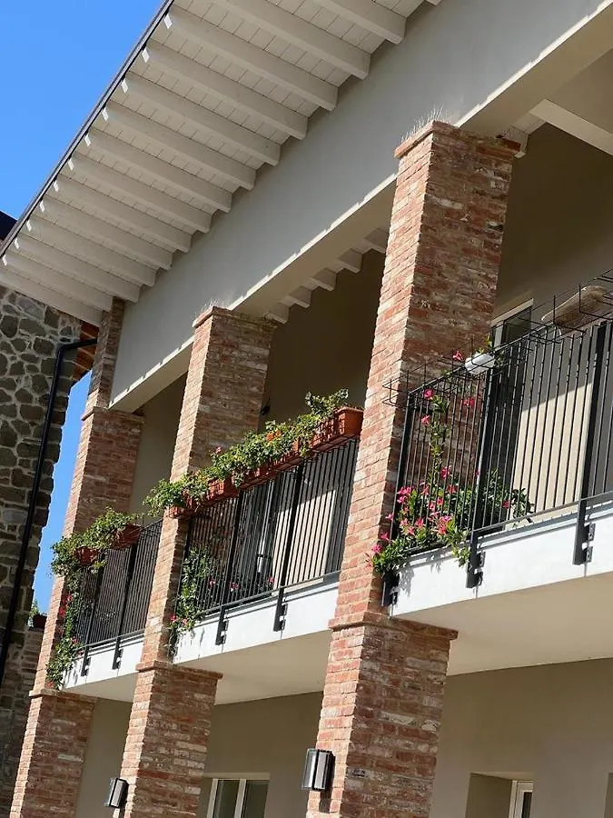 Fuoridicampo Rossa Villa Roncovetro Farm stay