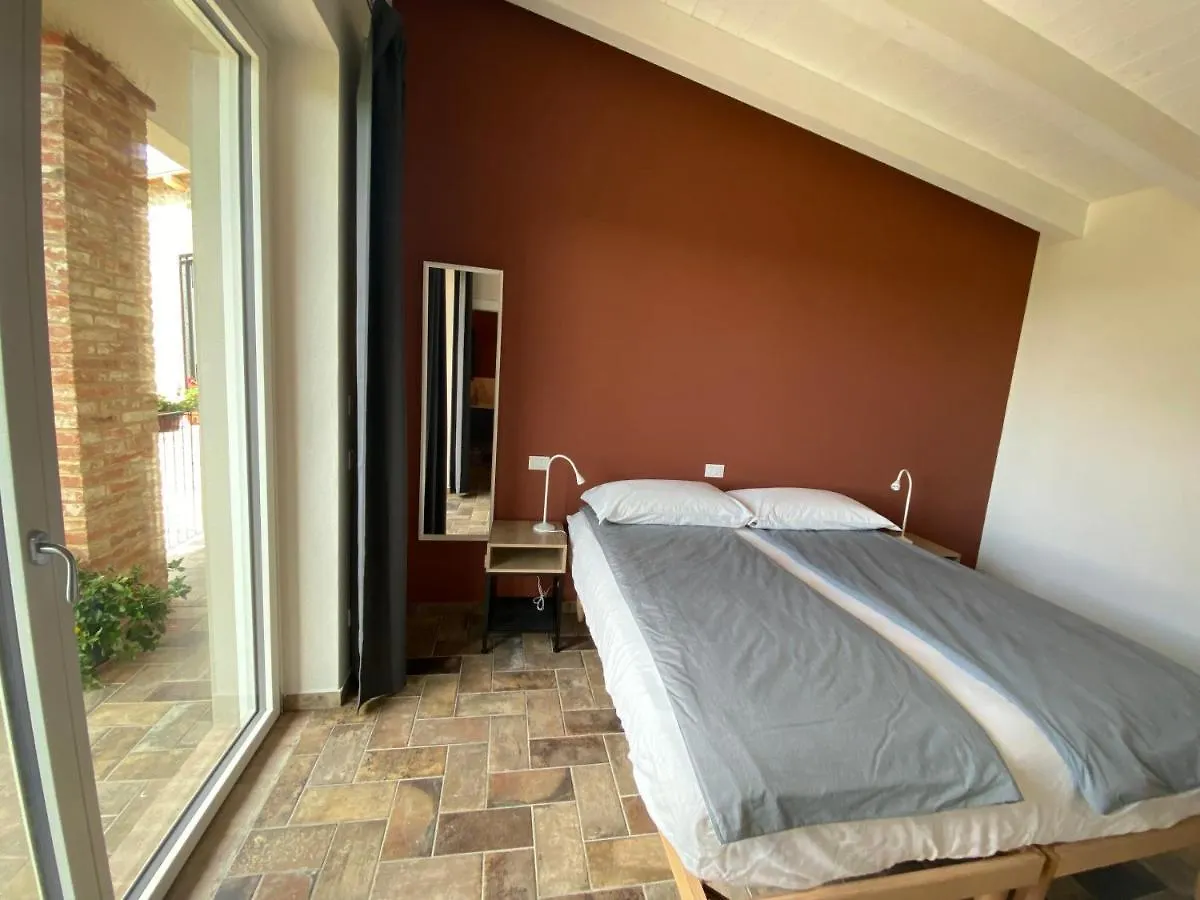 Fuoridicampo Rossa Villa Roncovetro